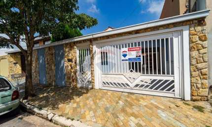 Casa térrea com 3 quartos, 1 suíte no  Jardim Tannus, Eloy Chaves - Jundiái