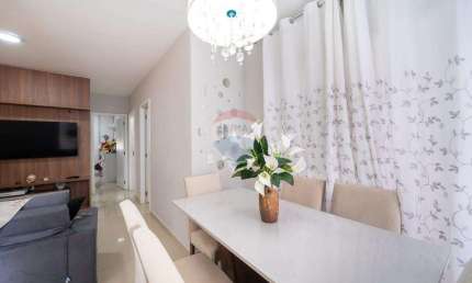 Casa térrea, em condomínio, com 3 quartos, sendo 1 suite e 2 vagas : A Casa da Rua Chianti