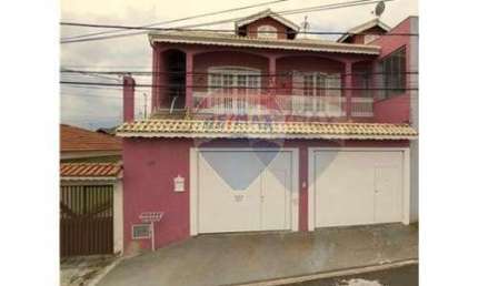 Casa para alugar no Jundiaí Mirim (Pq. São Luiz) 3 dormitórios com 1 suíte, 4 vagas de garagem sendo 2 cobertas