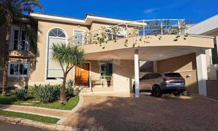 Casa mobiliada para alugar em Condomínio, 3 suítes, 5 vagas, piscina, em Jundiaí -SP
