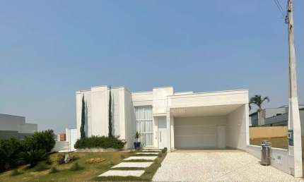 Linda Casa com 3 Suítes mais 1 escritório à venda, 450m² por R$ 1.790.000 - Chácara Letônia - Americana/SP