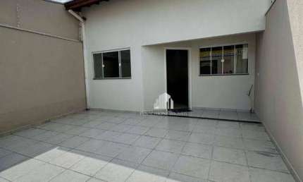 Linda casa à venda no Bairro Jardim Boer em Americana/SP.