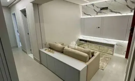 Apartamento com suíte e 2 vagas cobertas em frente ao novo shopping!