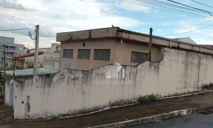 Salão comercial a venda no Jardim Primavera R$1.260.000,00