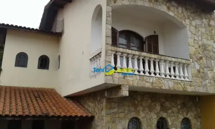 Sobrado com 3 dormitórios à venda, 252 m² por R$ 790.000,00 - Vila Lucinda - Santo André/SP