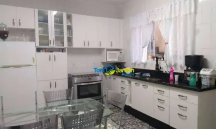Sobrado com 3 dormitórios à venda, 260 m² por R$ 399.999,99 - Condomínio Maracanã - Santo André/SP