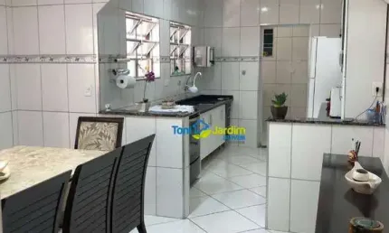 Sobrado com 4 dormitórios à venda, 202 m² por R$ 720.000,00 - Jardim Santo Alberto - Santo André/SP