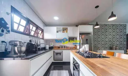 Sobrado com 3 dormitórios à venda, 217 m² por R$ 660.000,00 - Parque Erasmo Assunção - Santo André/SP