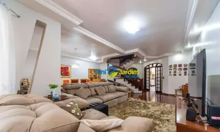 Sobrado com 3 dormitórios à venda, 316 m² por R$ 900.000,00 - Parque das Nações - Santo André/SP