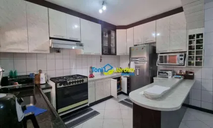 Sobrado com 3 dormitórios à venda, 436 m² por R$ 850.000,00 - Vila Curuçá - Santo André/SP