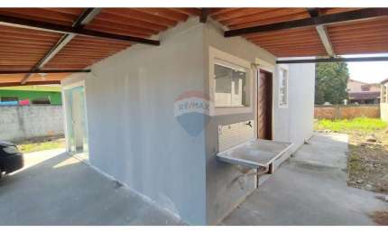 Casa à venda com 2 quartos em Campos Novos em Cabo Frio – RJ