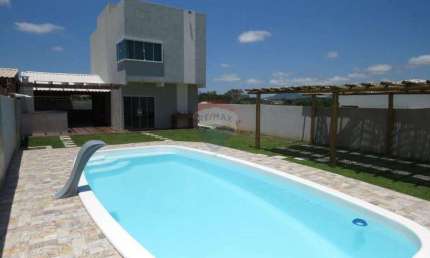 Casa com 2 suítes, piscina e energia solar à venda em São Pedro da Aldeia – Bairro Boa Vista