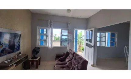 Casa em condomínio fechado com 3 quartos à venda na Rua Trinta E Cinco, 55, Extensão do Bosque, Rio das Ostras