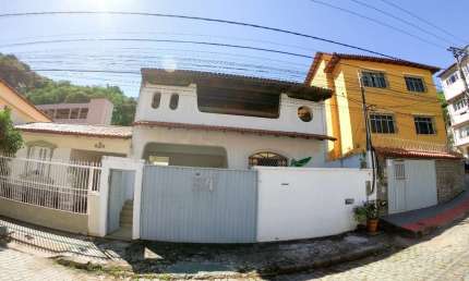 Casa para Venda em Vitória, Jucutuquara, 5 dormitórios, 3 suítes, 4 banheiros, 2 vagas