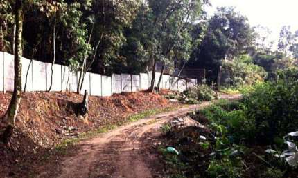 Terreno à venda na Rua Serra do Acaraí, Três Montanhas, Osasco