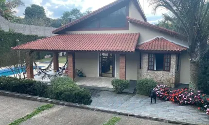 Casa para Venda em Ibiúna, Ibiuna, 4 dormitórios, 2 suítes, 4 banheiros, 6 vagas