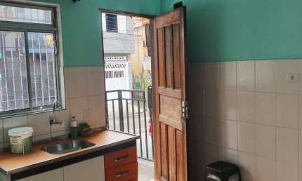 Casa para Locação em Barueri, PARQUE IMPERIAL, 1 dormitório, 1 suíte, 1 banheiro