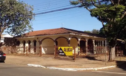 Casa comercial à venda na Avenida Centenário, 373, Vila Christino, Maringá