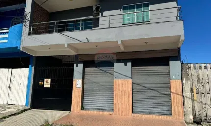 Ponto comercial de 35,5 m² no Cambolo, Porto Seguro, com banheiro privativo, localização excelente e grande fluxo de clientes. Ótima oportunidade!