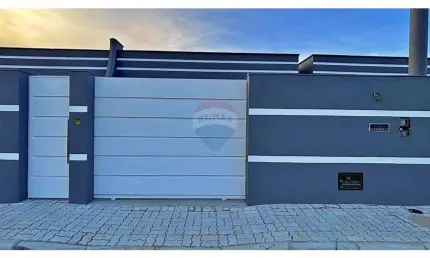 Casa com 2 quartos, individual próxima à praia disponível para financiamento bancário pelo programa minha casa minha vida em santa cruz cabrália.