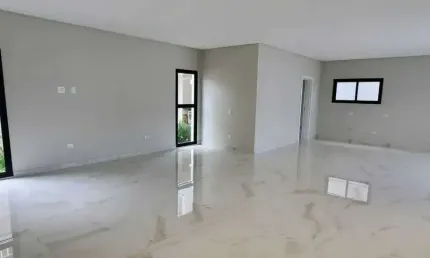 Casa em condomínio com  4 suítes e 4 vagas de garagem na barra em balneário camboriú