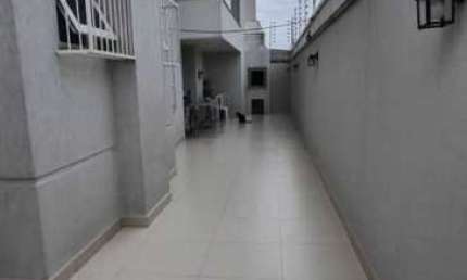Apartamento mobiliado em residencial exclusivo pé na areia em Armação, Penha/SC.