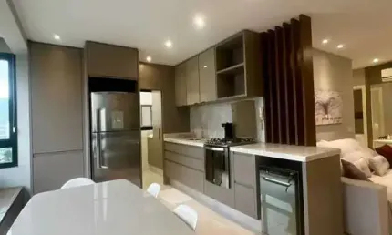 Apartamento decorado com 2 suítes e 2 vagas de garagem em balneário camboriú