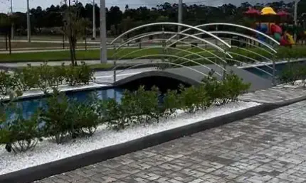 Terreno frente mar em condomínio fechado em Araquari