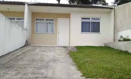Casa em condomínio fechado com 2 dormitórios no Campo Largo da Roseira em São José dos Pinhais