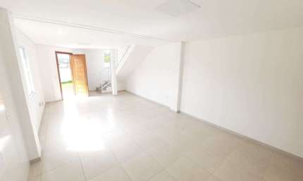 Casa à Venda, 89 m2, 2 Suítes, Potecas, São José/SC