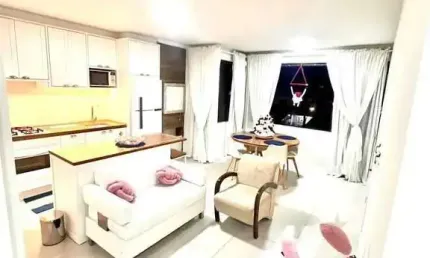 Apartamento Mobiliado com 2 dormitórios sendo 1 suíte e 1 vaga no Santa Regina em Camboriú