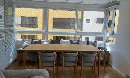 Apartamento Quadra do Mar com 4 Suítes e 2 Vagas de garagem no Centro de Balneário Camboriú