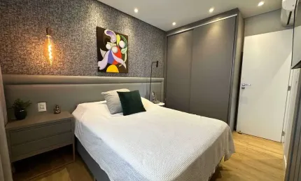 Apartamento mobiliado com 3 dormitórios sendo 1 suíte e 2 vagas de garagem em Cabeçudas
