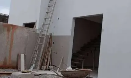 Sobrado à venda 100m2, 03 dormitórios (1 suíte), 02vagas garagem, ipiranga, são josé, sc