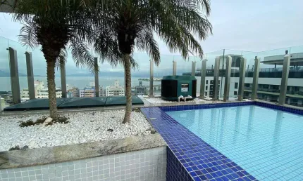 Apartamento à Venda, 75m2 , Vaga Garagem , Área de Lazer Completa ,  Centro, Florianópolis, SC