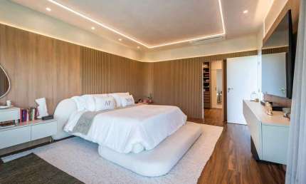 Casa finamente mobiliada e decorada com 4 suítes em Camboriú