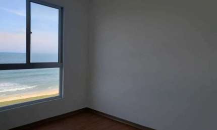 Apartamento pé na areia, vista para o Mar, com 02 quartos e área de lazer completa em Barra Velha/SC