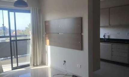 Apartamento com 2 dormitórios sendo 1 suíte com 2 vagas de garagem no bairro Rainha do Mar em Itapoá