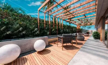 Apartamento alto padrão com 03 suítes sendo 01 master, na Praia Brava em Itajaí