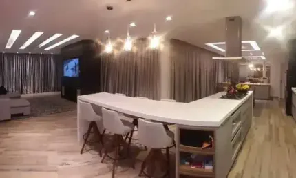 Casa com 3 Suítes e 2 Vagas de Garagem no Bairro Areal em Itapema