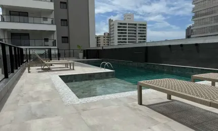 Apartamento com 3 suítes e 3 vagas de garagem em itajaí
