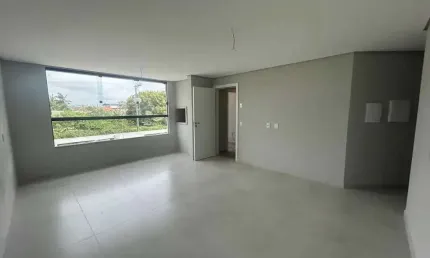 Apartamento com 2 dormitórios sendo 1 suíte e 1 vaga de garagem aprox. 700m da praia, em penha/sc.