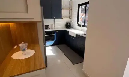 Apartamento mobiliado com 3 suítes e 2 vagas de garagem no bairro perequê em porto belo