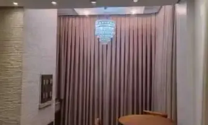 Apartamento de 170m² com 04 dormitórios, sendo 01 suíte aprox. 700m da praia no centro de penha/sc.
