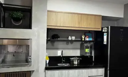 Apartamento com 2 dormitórios sendo 1 suíte com 2 vagas de garagem em itajaí