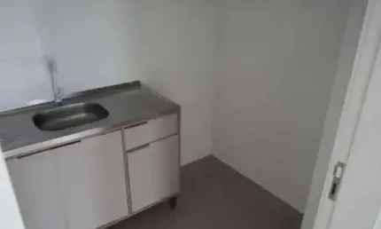 Casa em condomínio com 3 suítes e 2 vagas de garagem em camboriú