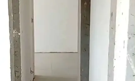 Apartamento em construção com 2 dormitórios sendo 1 suíte e 1 vaga de garagem em camboriú