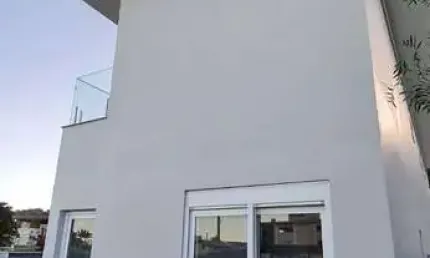 Casa pronta para morar com 4 dormitórios sendo 3 suítes e 2 vagas - próximo a praia dos ingleses