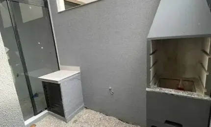 Sobrado 2 suítes e 1 vaga de garagem em alto perequê porto belo/sc