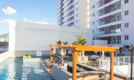 Apartamento mobiliado com 3 dormitórios sendo 1 suíte e 2 vagas no bairro são joão em itajaí